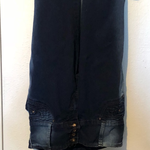 Jeans - Picture 1 of 4